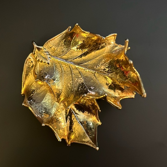 Gold-dipped double-leaf pendant - Picture 2 of 11